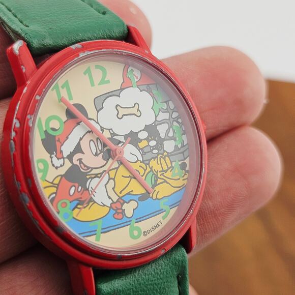 Vintage 90s Pluto Mickey Dreaming Womens Watch Red Green Christmas Santa Holiday - Picture 3 of 8